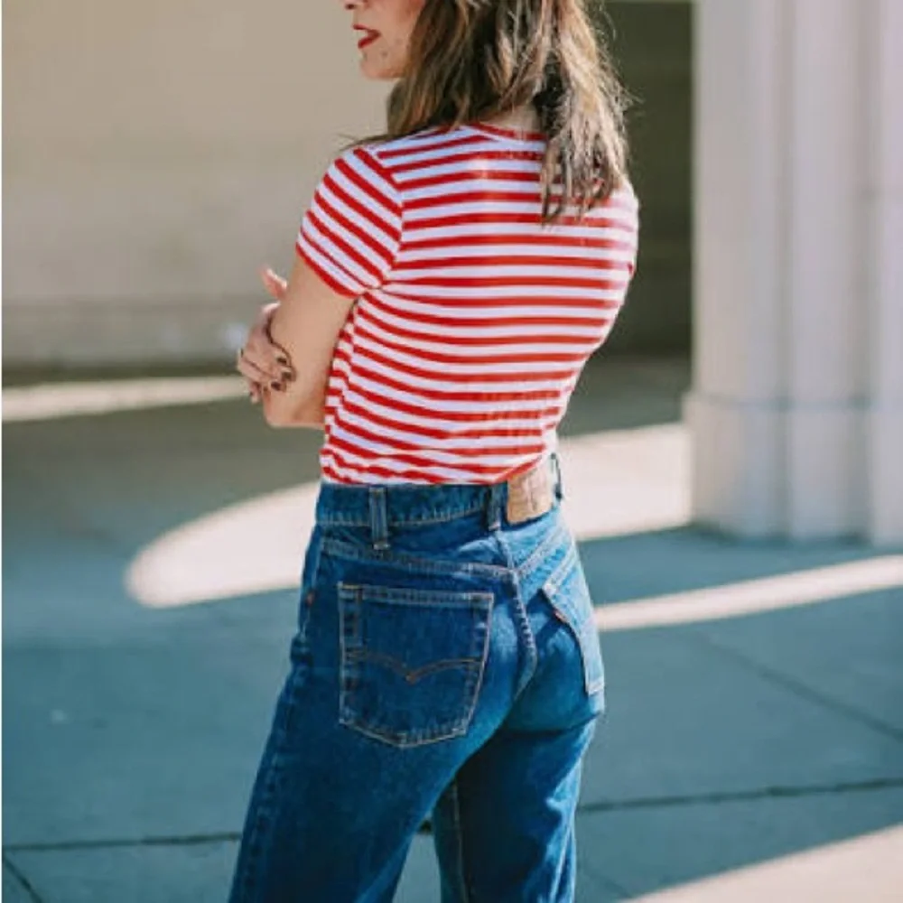 Levi's 501 Jeans Vintage Dark Wash 80s Button Fly Size 26 x 30 - Picture 2 of 10